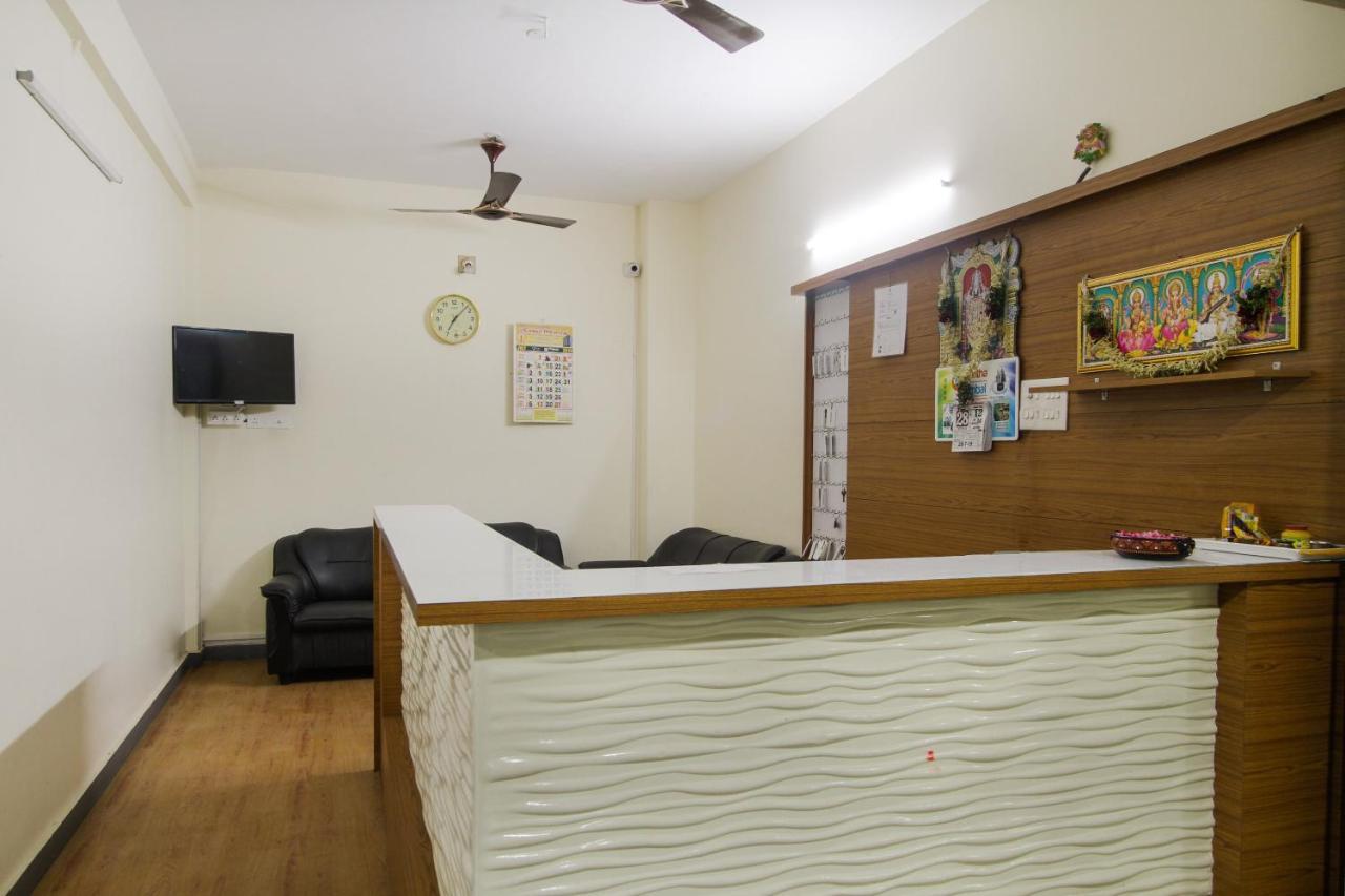 Oyo 62220 Hotel Stay Inn Kalyān Buitenkant foto